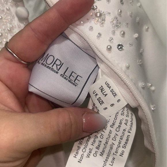 Wedding dress- size 6 - ball gown- strapless- pearls/rhinestones by Mori Lee - Picture 8 of 9